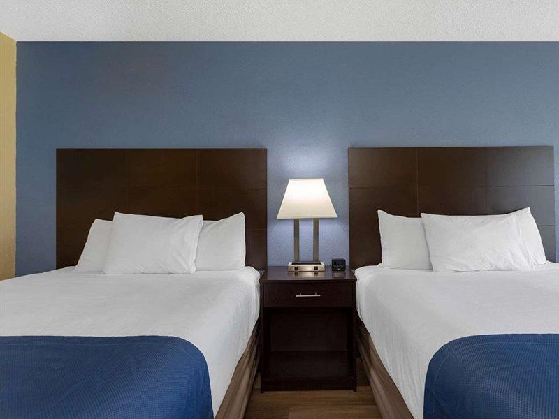 Days Inn By Wyndham Greensboro Airport Exteriér fotografie