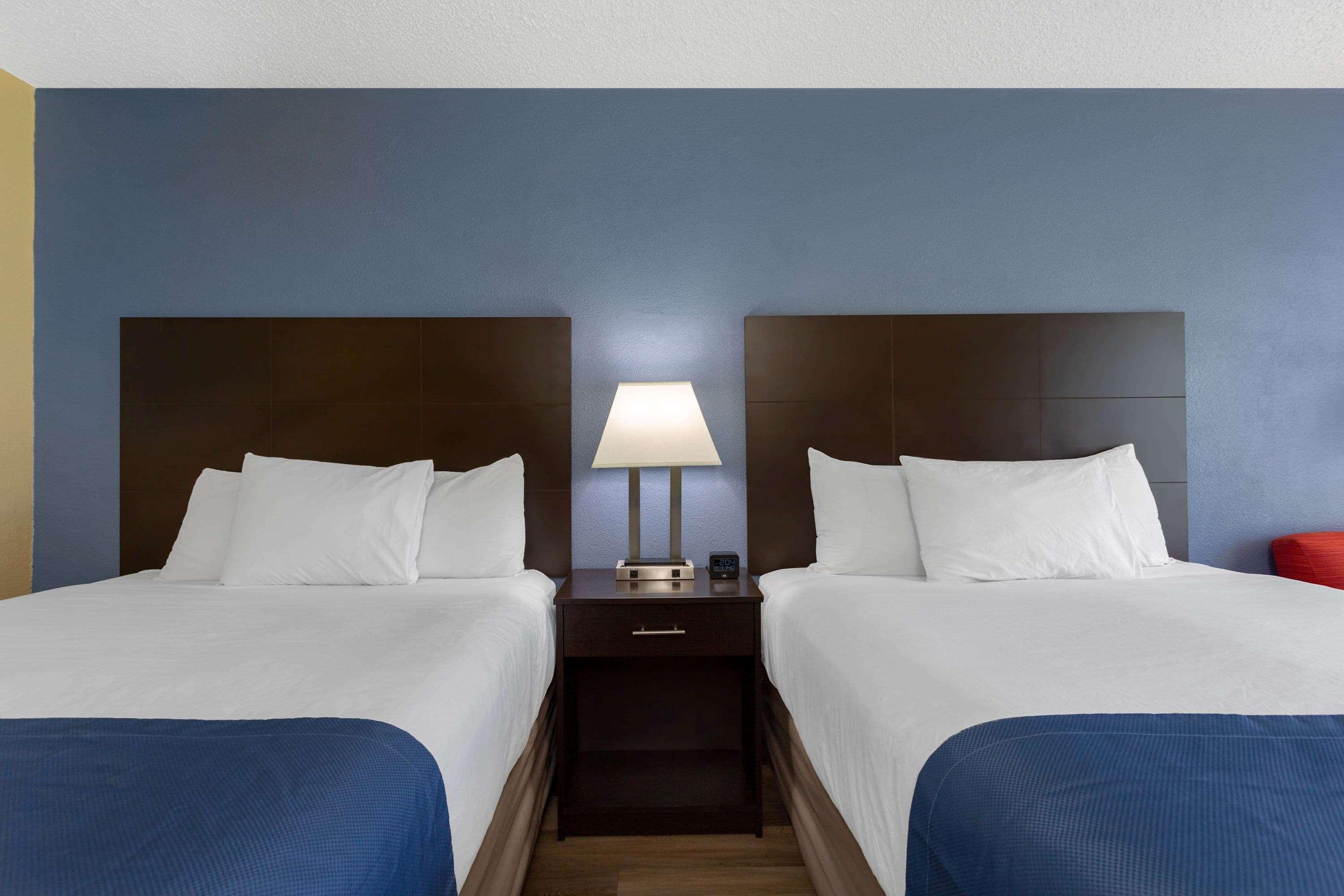 Days Inn By Wyndham Greensboro Airport Exteriér fotografie