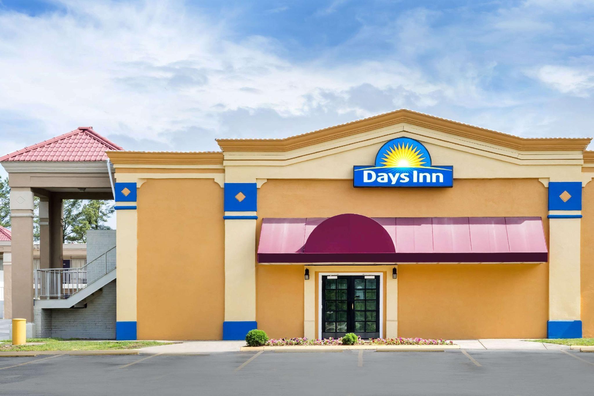 Days Inn By Wyndham Greensboro Airport Exteriér fotografie